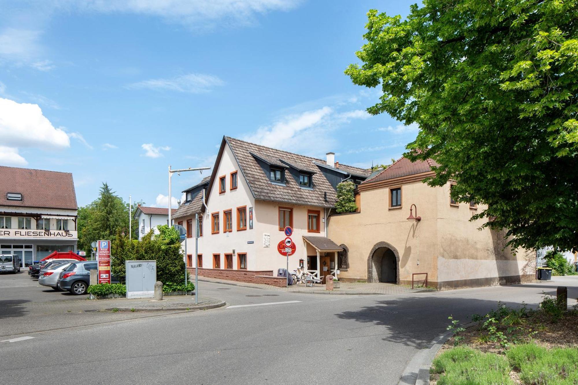 Ferienwohnungen Eulenspiegel 莱茵河畔的布赖萨赫 外观 照片